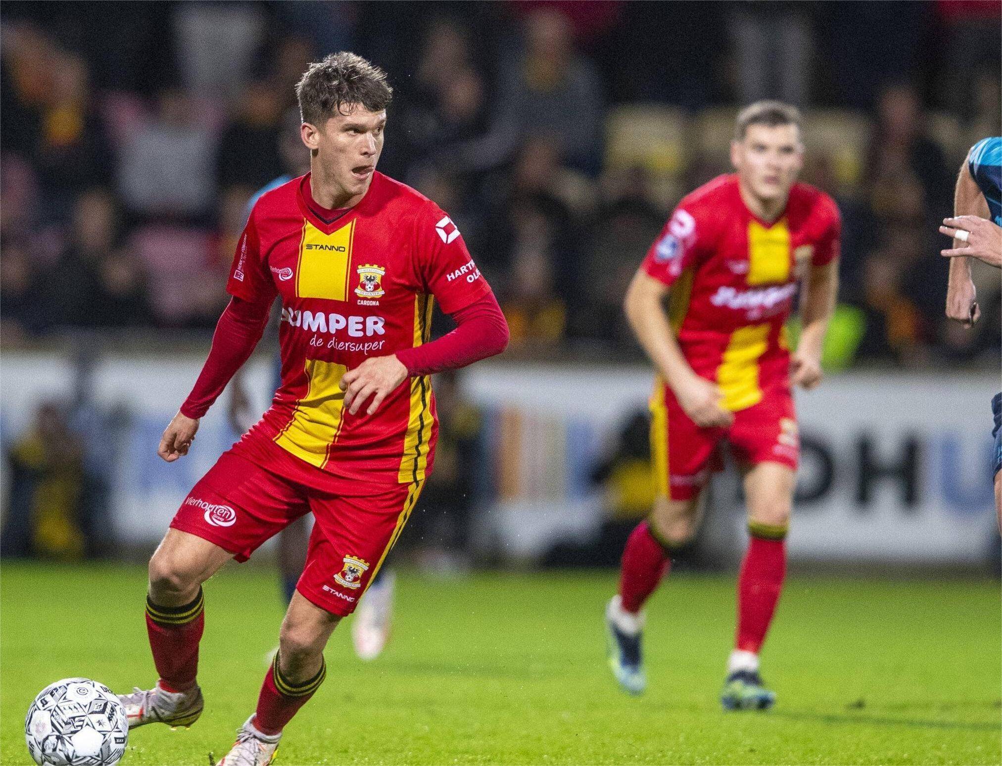 在牌桌上 在牌桌上